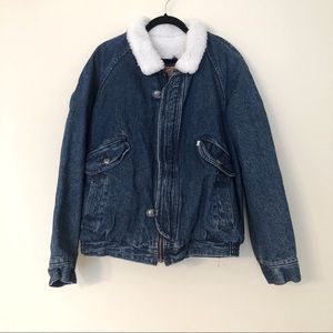 Levi’s Vintage Sherpa Lined Trucker Jacket
